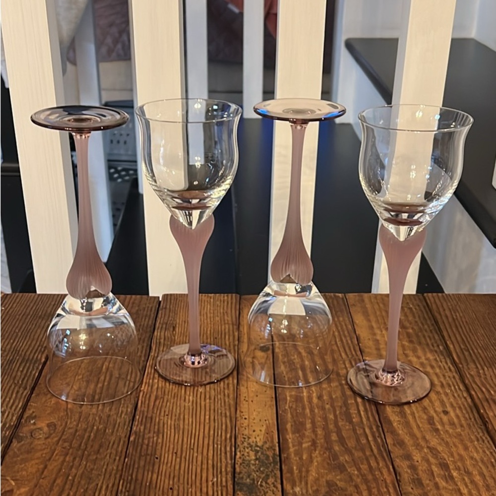 Vintage Set of Amethyst Stemmed Wine and Liqueur Glasses (8) - Picture 5 of 7